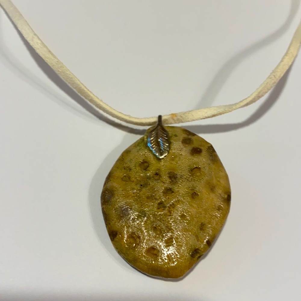 Petoskey Stone Fabric Chain 18” Necklace Jewelry - Picture 4 of 11